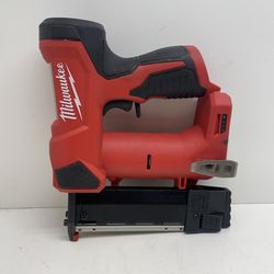 Milwaukee M12 Pin Nailer 189465/13