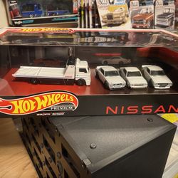Hotwheels Nissan Box Set read description