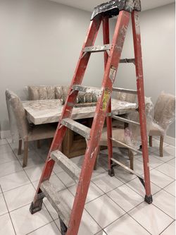 Shop Werner 6 ft. Fiberglass Step Ladder (10 ft. Reach Height) with 300 Ib.