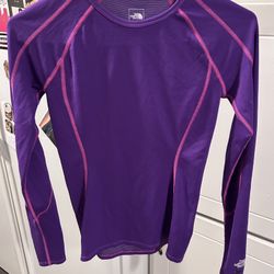 The North Face Womens Size XS Long Sleeve Shirt 