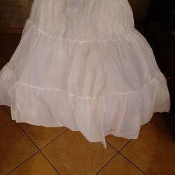 white crinoline 