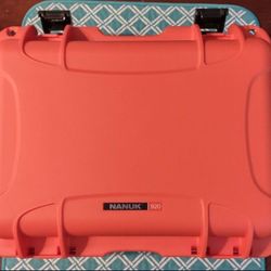 Nanuk 920 Waterproof Camera Hard Case & Accessories