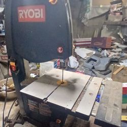 Ryobi 2.5 Amp Band Saw