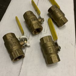 VALVULAS PARA GAS DE 3/4 NUEVAS $30. POR LAS 4
