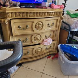 FANCY 3 Hugh Drawer / Server Or  ?