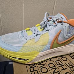 Mens Nike kyrie Irving  size 11.5
