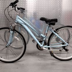 Schwinn Hybrid Bike Bicycle 700c