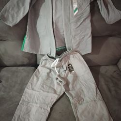 Jiujitsu Gi....C 2