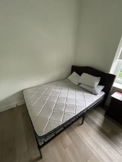 FULL SIZE BED FRAME AND HEAD BOARD