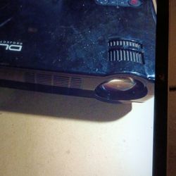 DLA PROJECTOR X300R 3D OPTIMIZED LIGHT ENGINE HIGH DEFINITION MULTIMEDIA INTERFACE. SOLD AS IS