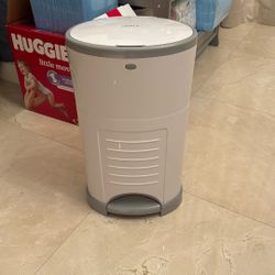Diaper Genie 