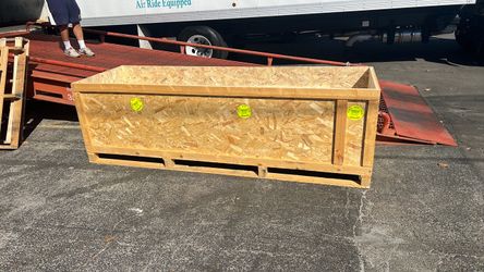 Free crate 109x34x35