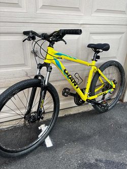 Giant ATX mountain bike 27.5”