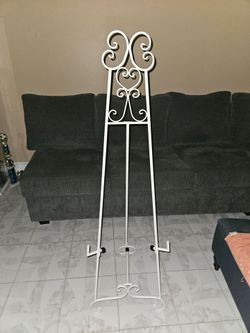 White Metal Freestanding Easel