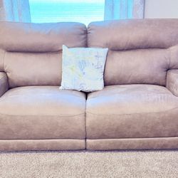 Badcock Power Recliner  Sofa
