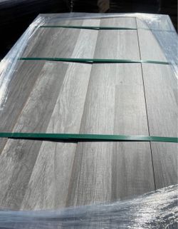 Laminate Flooring 
