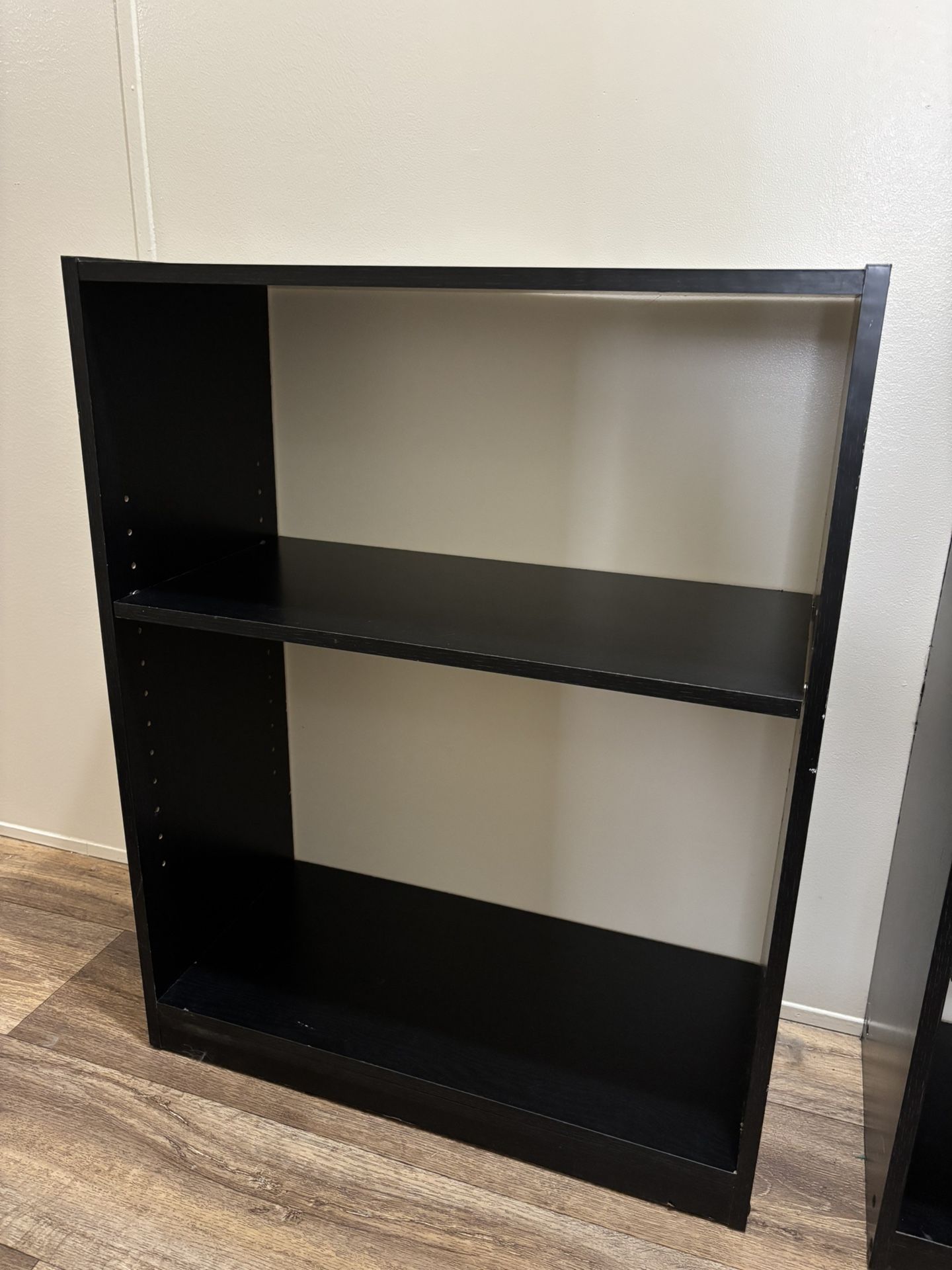2 Bookcases