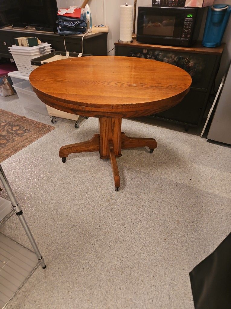 Antique Solid Oak Dining table