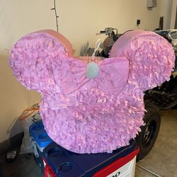 Minnie Mouse Piñata 