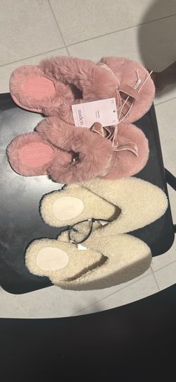 Auden and Universal Thread Slipper Bundle