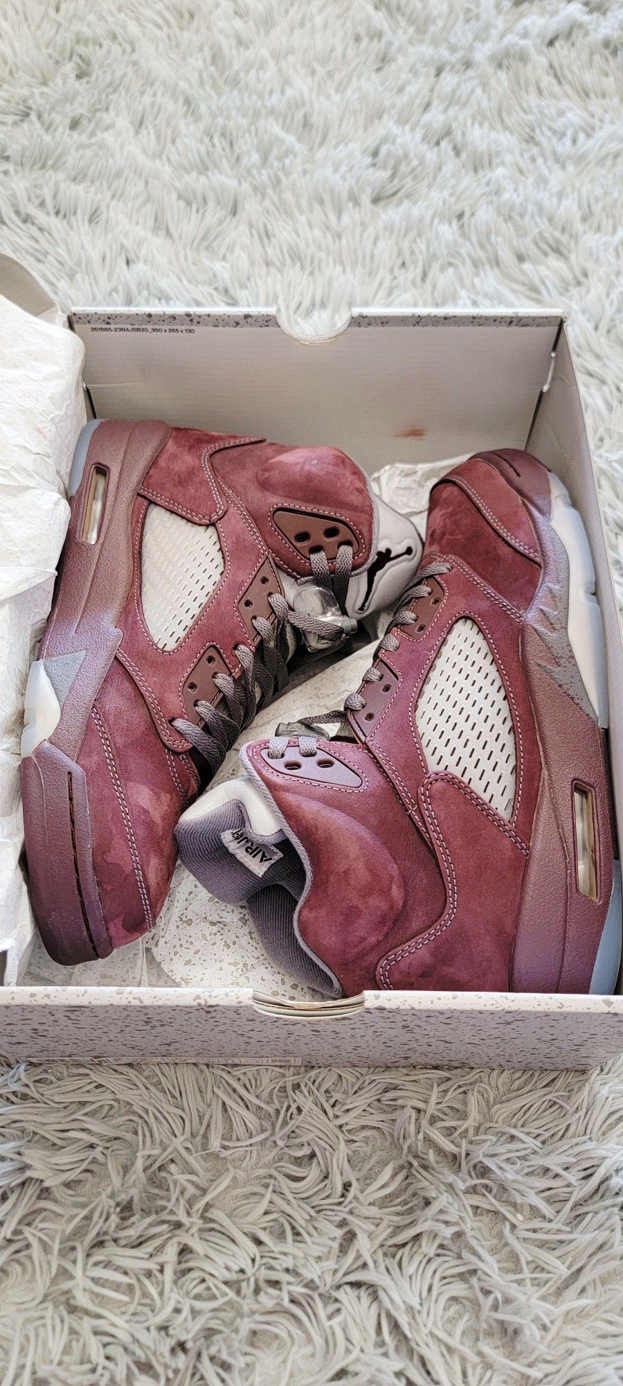 Size 12 Nike Air Jordan 5 Retro SE 2023 Burgundy Suede DZ4131-600.