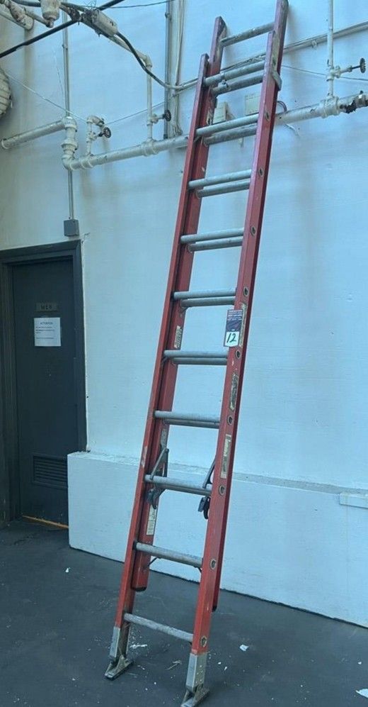 24 Ft Fiberglass Extension Ladder Type 1A