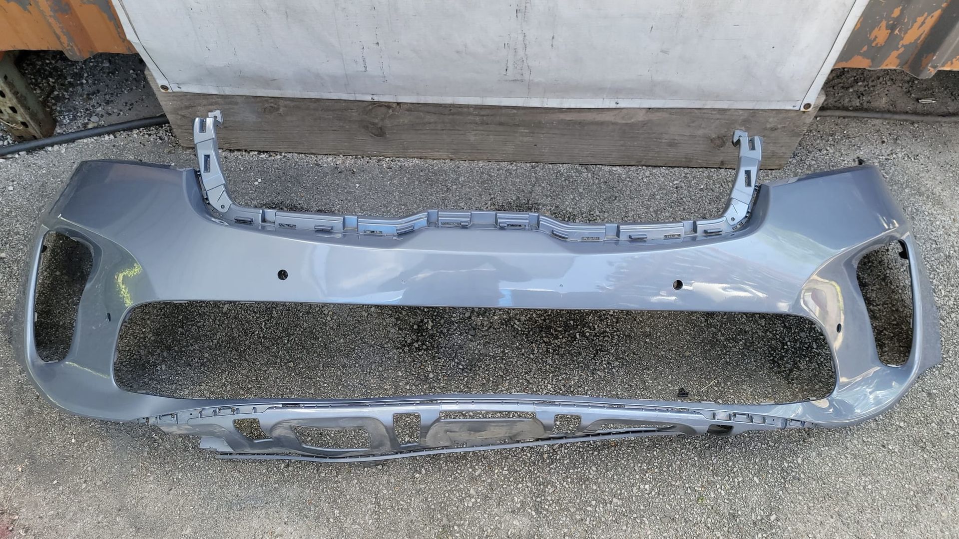 2019-2020 Kia Sorento Front Bumper Used Original