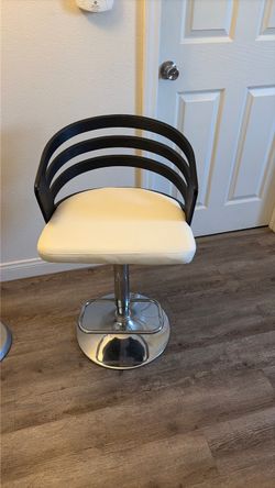 Adjustable Bar Stool with Chrome Base