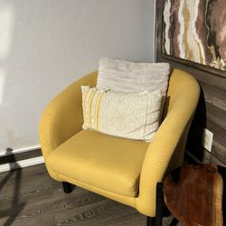 Cushioned Chair