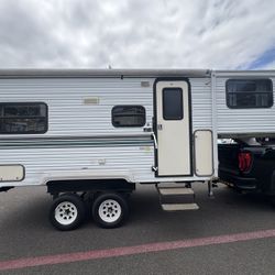 1995 Sportmaster Fifth wheel 21FT