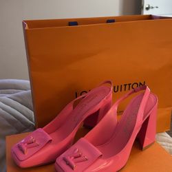 Louis Vuitton Pumps