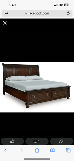 Queen wood bed with drawers