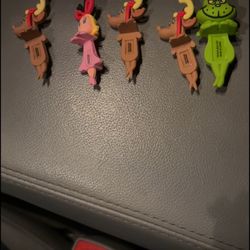 Grinch Phone Huggers