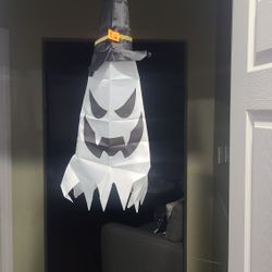 HOLLOWEEN LIGHT UP GHOST WITH LIGHTS