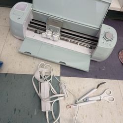 Like New Cricut 