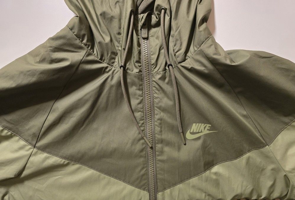 NEW Nike Sportswear Windrunner Men's Windbreaker Jacket $30