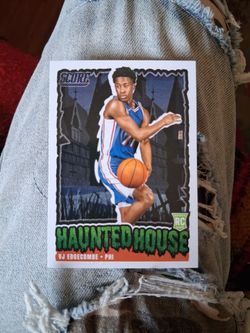 2026 Panini Score-A-Treat VJ Edgecombe #205 Philadelphia 76ers "Haunted House"  Rookie Card. Near Mint/Mint Condition.