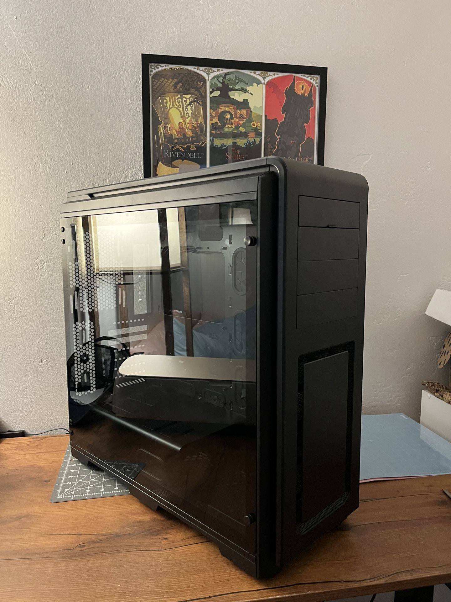 Phanteks Enthoo Pro Tempered Glass Full Tower