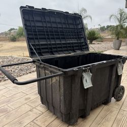 Husky Rolling Tool Box – Heavy Duty 💲65 (firm)