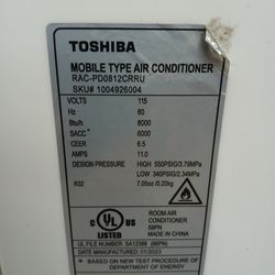 Aire Acondicionado  Toshiba  En Buenas I  Lo Puede Calar Antes De Comprarlo  Ahi Esta La Foto Con LA Informacion Informacion Del Aire