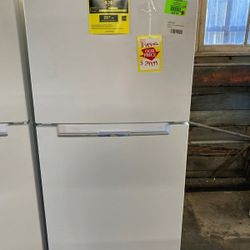 Magic chef refrigerator 10.1 ft.³ HMDR 100WE