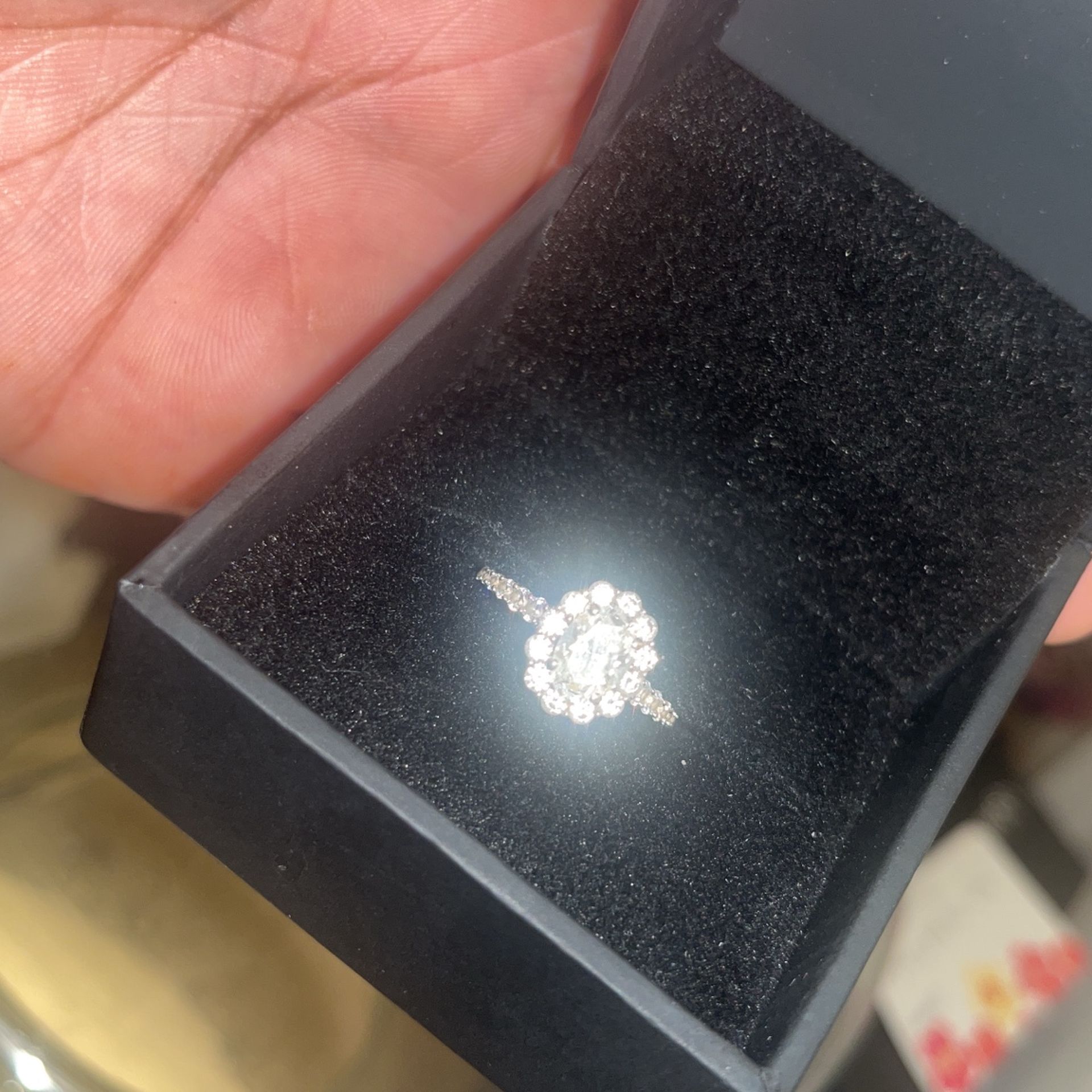 White Gold Diamond Ring Sz7