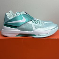 Nike KD 4 (Easter) Size: 9.5M (Lightly Worn)