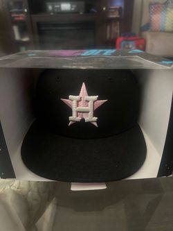 Astro hat  size 7 1/4
