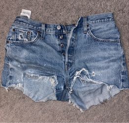 Levi’s 501 cutoffs