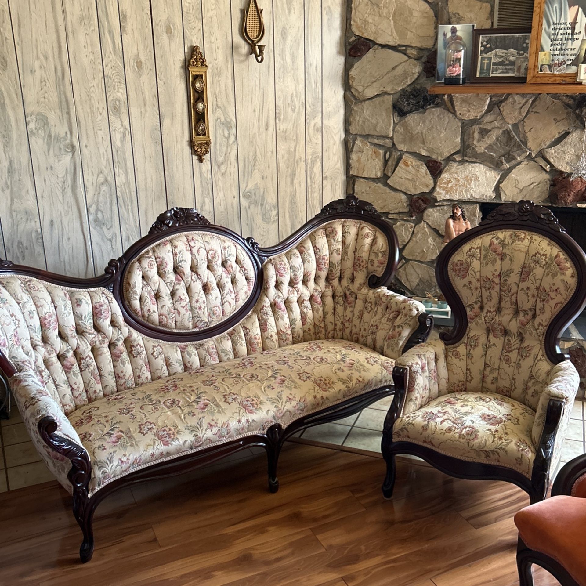 Victorian Style Couches, By Carlton McLendon 70s/80s , Condition Like New.