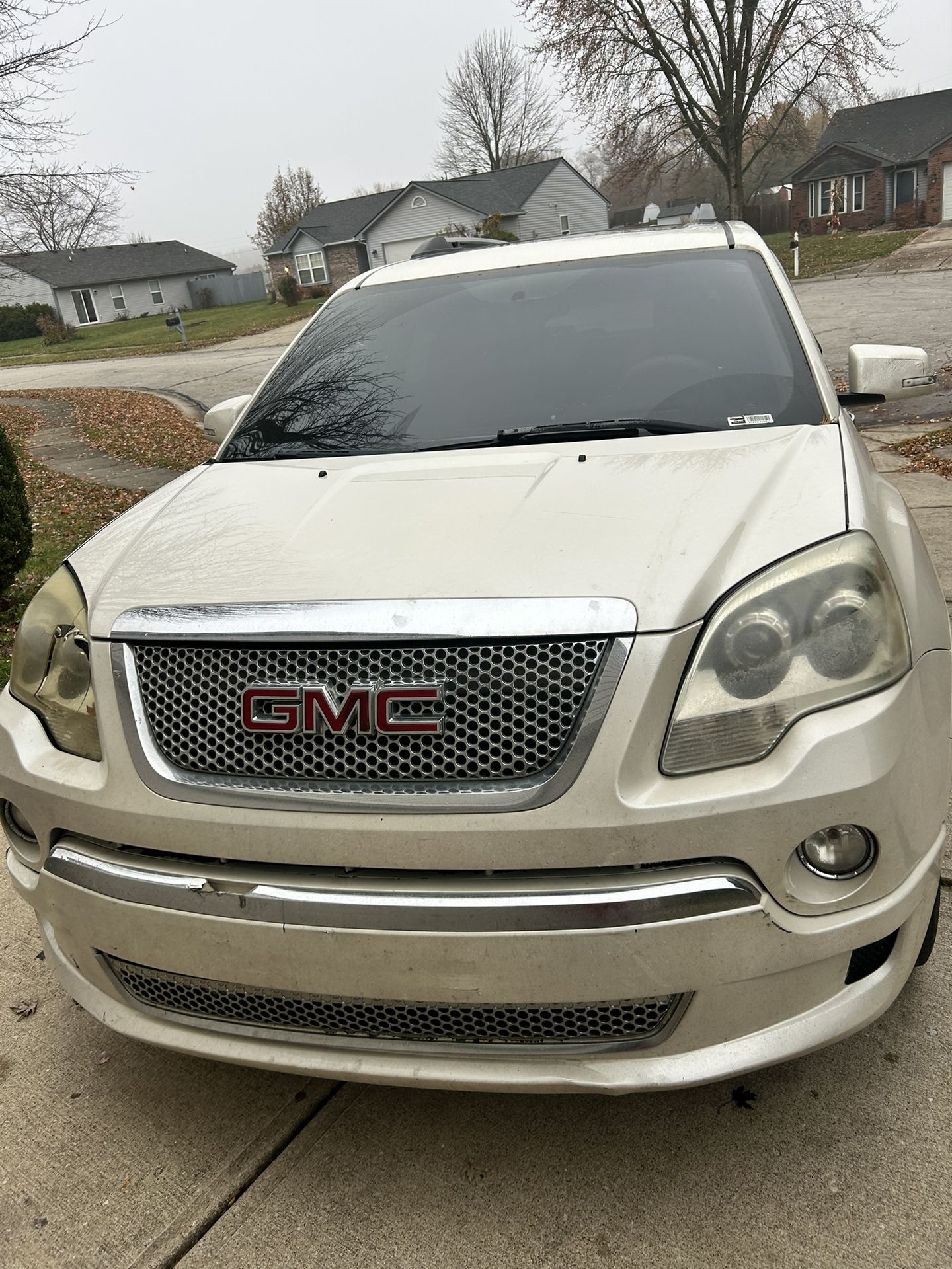 2011 GMC Acadia