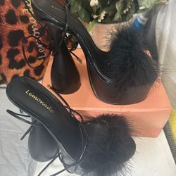 Black Strap Up Fluffy Heels 👠 