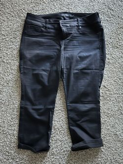 Plus Size Capris