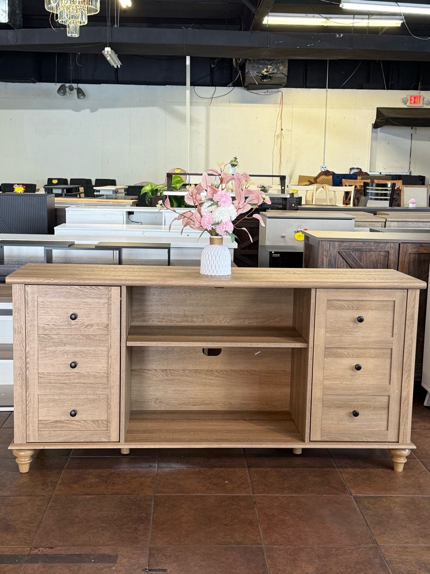 58" Farmhouse TV Stand, Fits TVs up to 75" Wooden Universal TV Console Table with Storage, Entertainment Center, Fits 32-75" TV Console Cabinet (Oak)